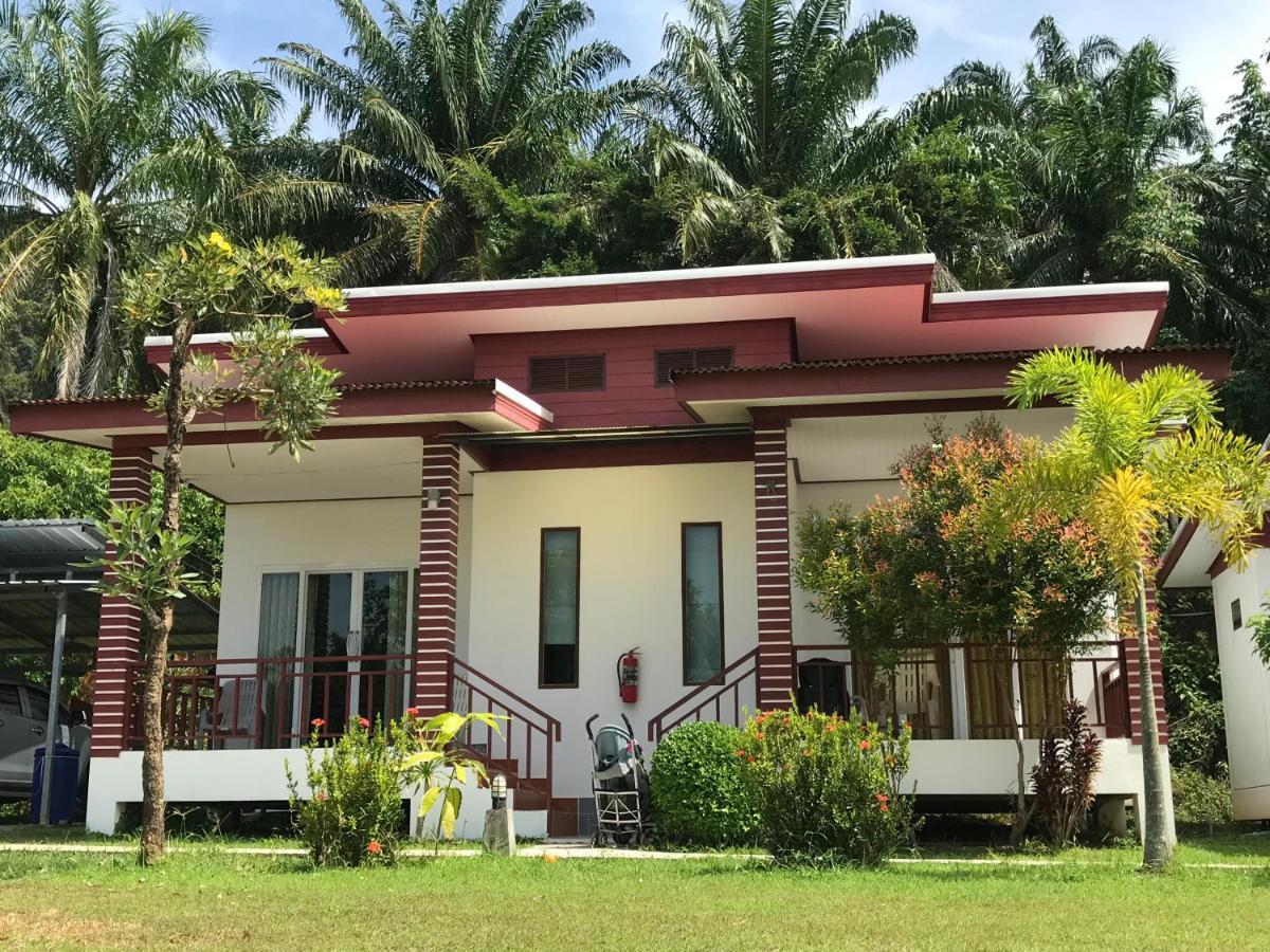 Tara House Hotel Ko Lanta Екстериор снимка