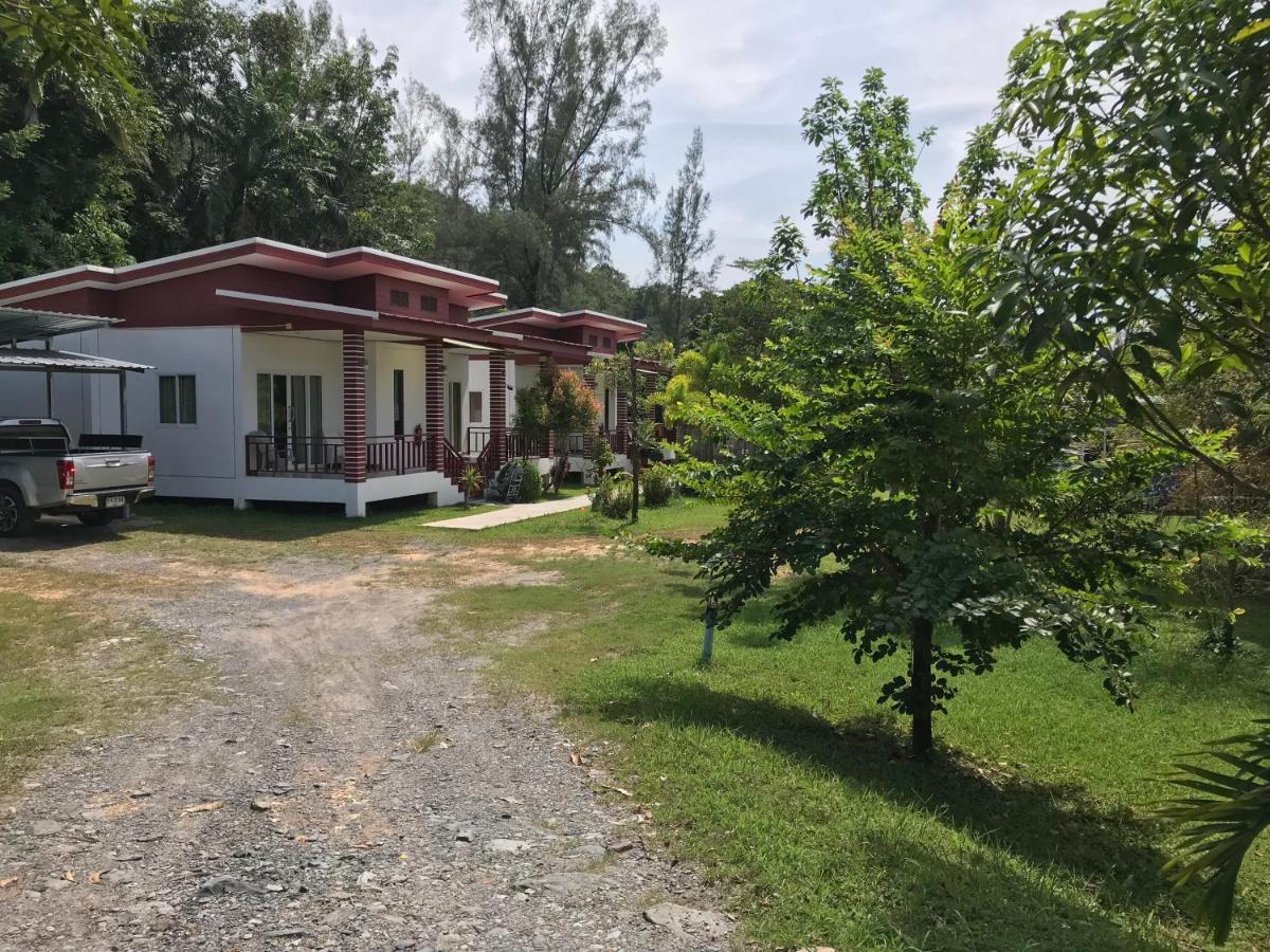 Tara House Hotel Ko Lanta Екстериор снимка