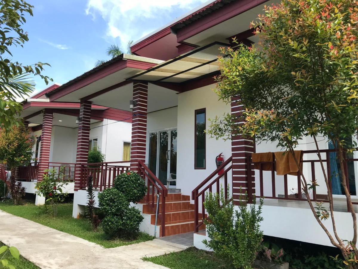 Tara House Hotel Ko Lanta Екстериор снимка