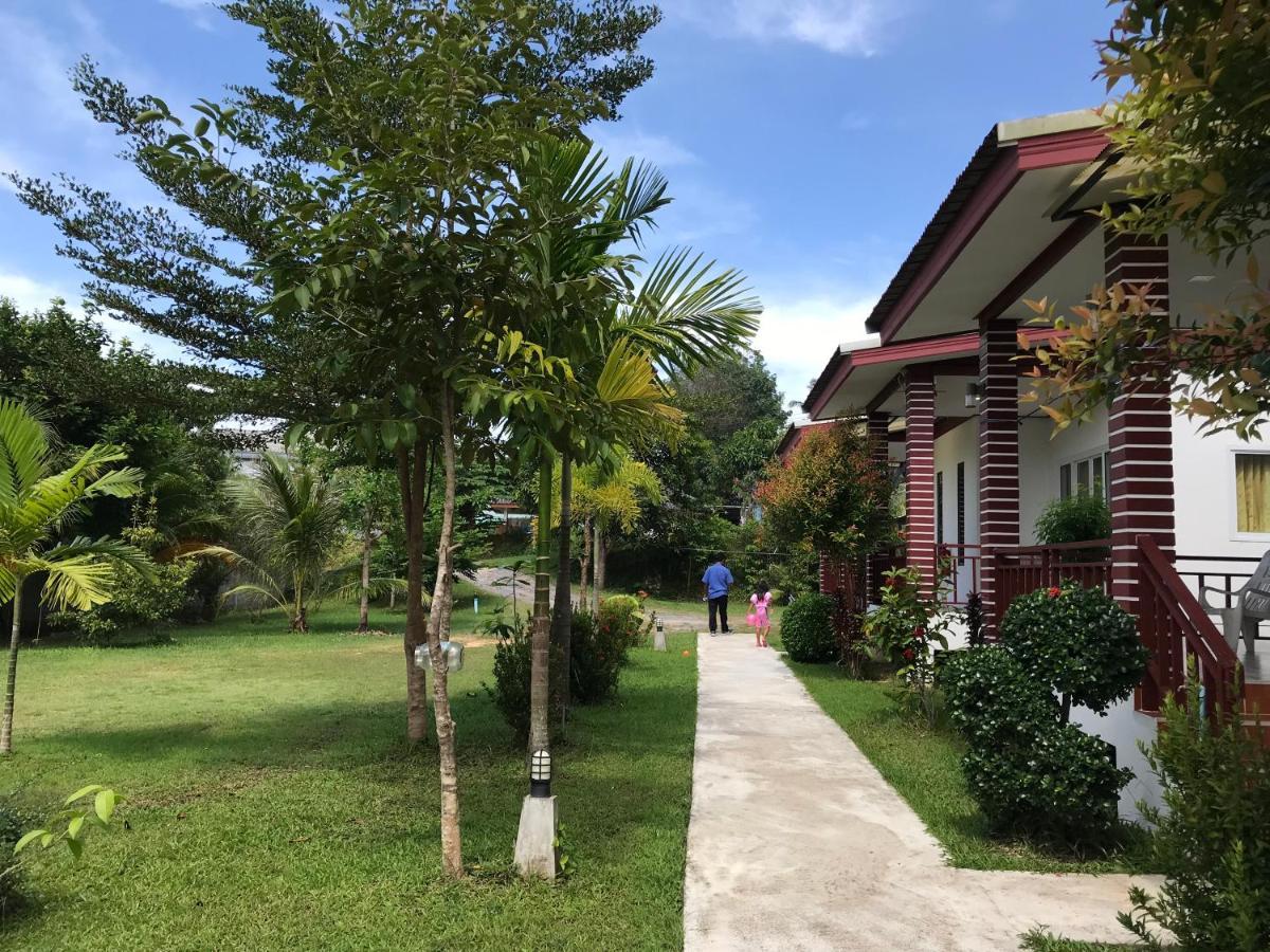 Tara House Hotel Ko Lanta Екстериор снимка